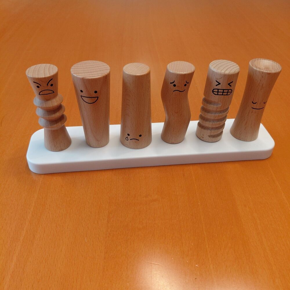 Lovevery Wooden Emotion Dolls Learning Expression Educational Observer Play Kit